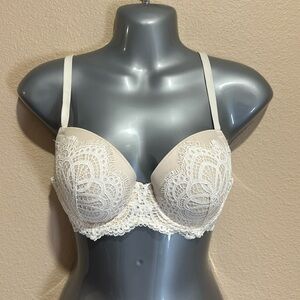 VICTORIA’S SECRET Dream Angels Lined Demi Bra, Size 34D, EUC